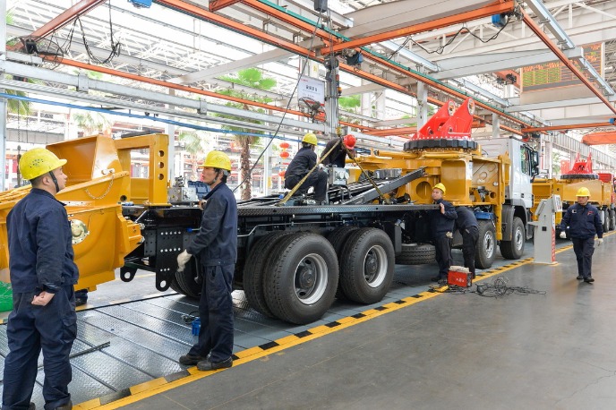 Roaring Chinese factories bring global supply chain back to gear