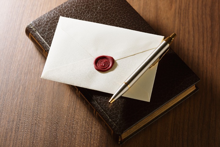 Letters from govts to expats about health and work