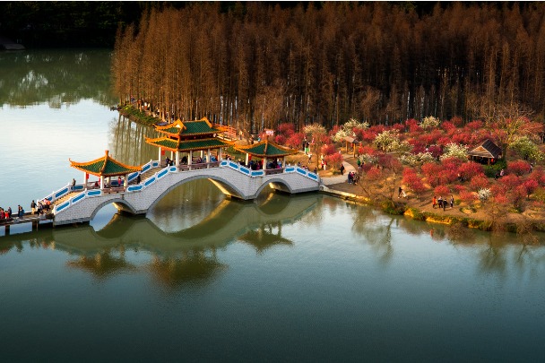 Xinghu Scenic Area in Guangdong province