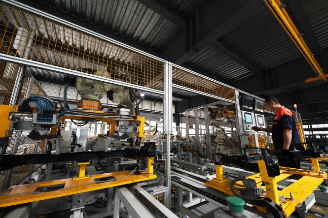 Foreign trade firms shifting to domestic market