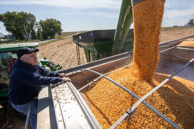 China-US trading rises significantly