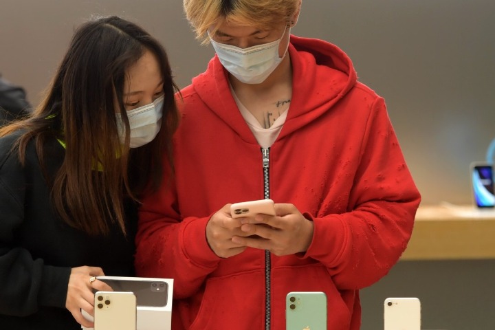 Robust demand lifts fortunes of US companies