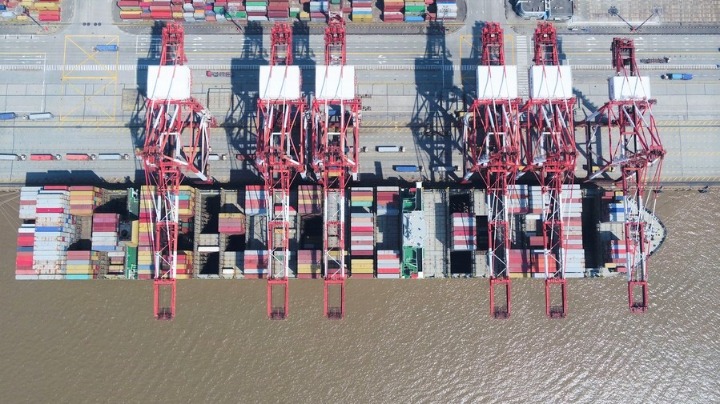 Shanghai imports, exports continue rise