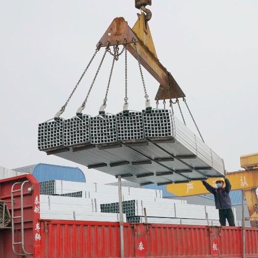 Watch it again: Ministry of Commerce briefs on trade, foreign investment