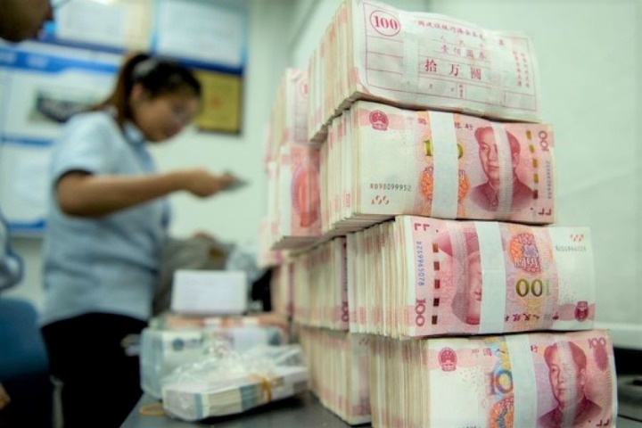 Govt income increases at fastest pace in August