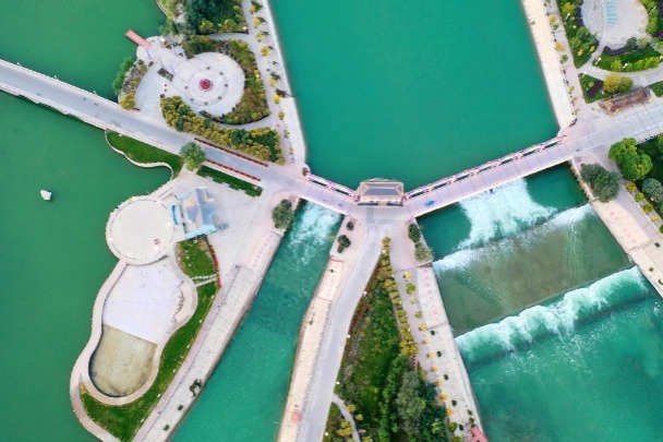 Xinjiang Uygur autonomous region turns 65