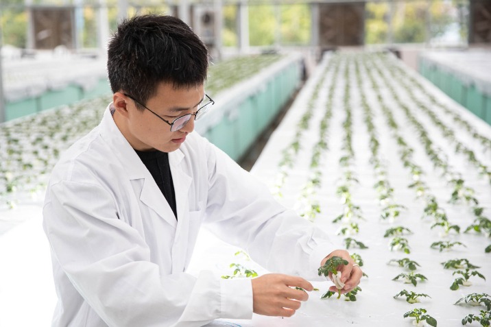 China ranks 1st in 4 major areas of scientific research