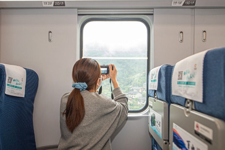 China to strengthen epidemic prevention as winter tourism heats up