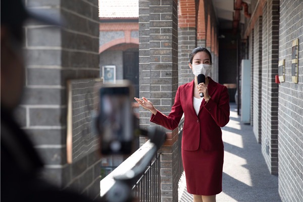 China to cultivate high-quality guides for red tourism