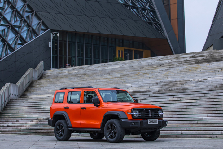 Wey's Tank 300 SUV hit the market with three variants