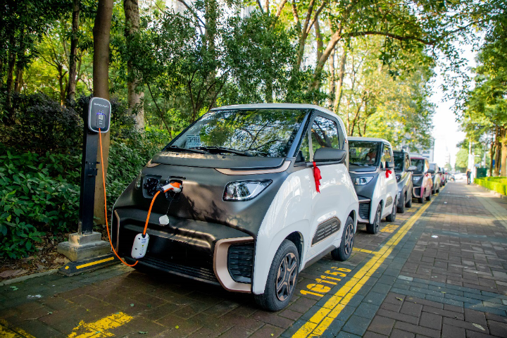 Small-sized EVs gaining in popularity in China