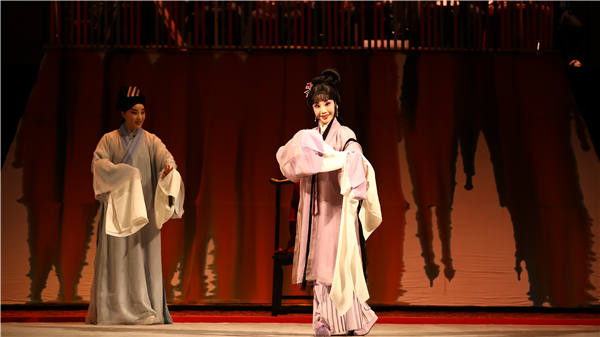 A Specialist in Her Aria