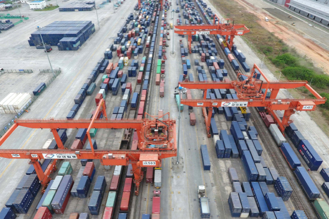 Foreign trade value of China's pilot FTZs hits 4.7b yuan in 2020