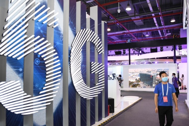 China's 5G phone shipments hit record monthly high