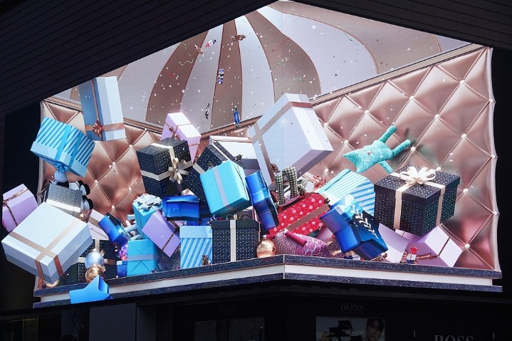 Glasses-free 3D screen a huge hit in Wuxi