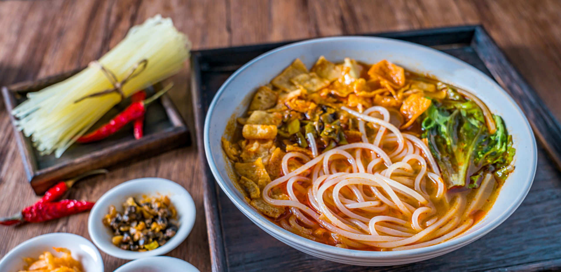 River snails rice noodles