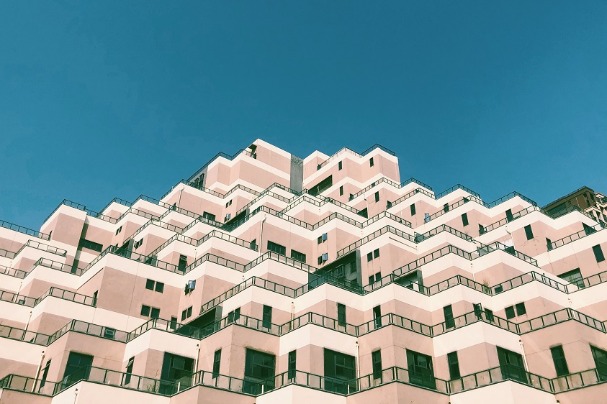 Novel building design a hot attraction in Suzhou