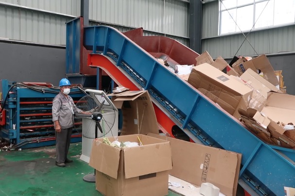 Country strengthens recycling