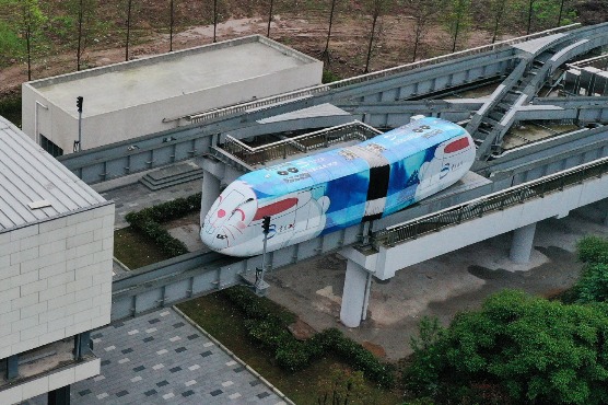 Chongqing welcomes its first driverless rail transit system