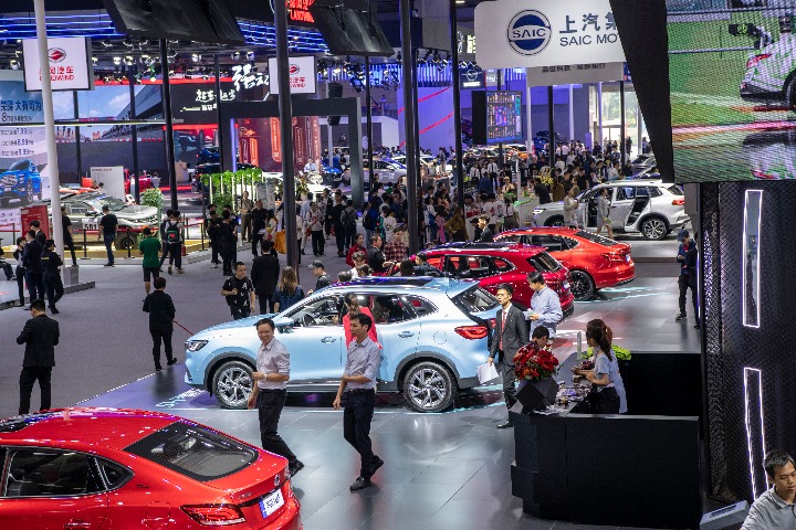 Passenger car sales in China rise in April