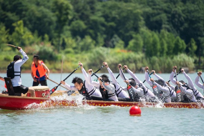 Domestic tourism bounces back with sharp growth over holiday