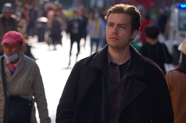 Looking for answers: American communist explores China