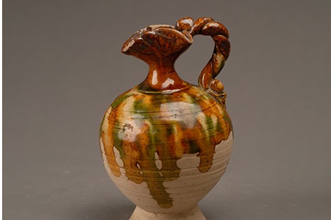 Exhibition displays Tang Dynasty treasures from Shaanxi