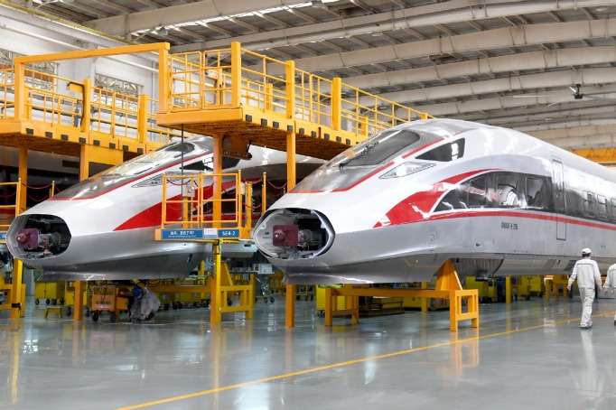 Profits of Chinese SOEs surge in Jan-July