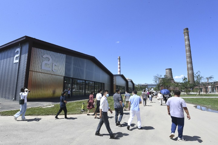 China's services trade fair boasts over 4,000 online exhibitors