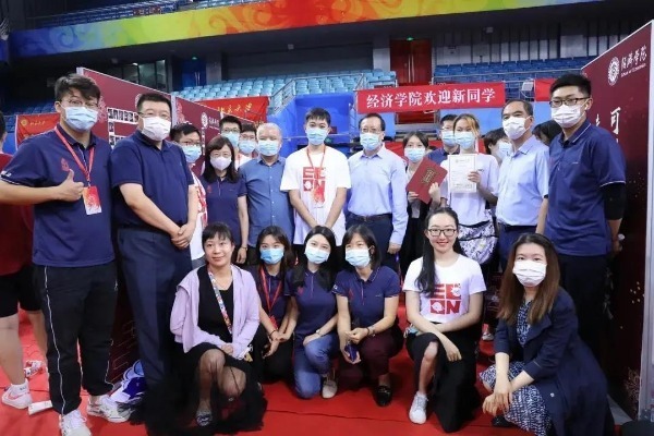 Peking University Move-In Day Kicks Off 2021-22 School Year