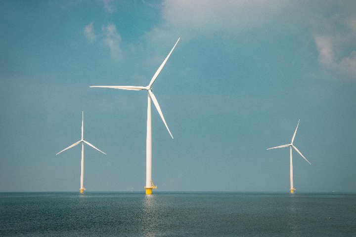 DEC releases design of 13-MW offshore wind power generator unit