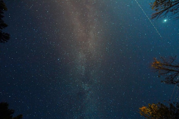 Starry sky creates fairyland in Guizhou