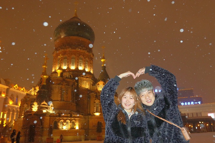 Iconic cathedral covered with snow in NE China