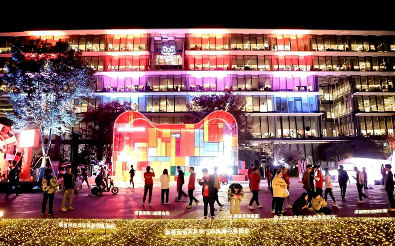 Alibaba reports 8.45% increase in shopping blowout, cites 'consumption vitality'