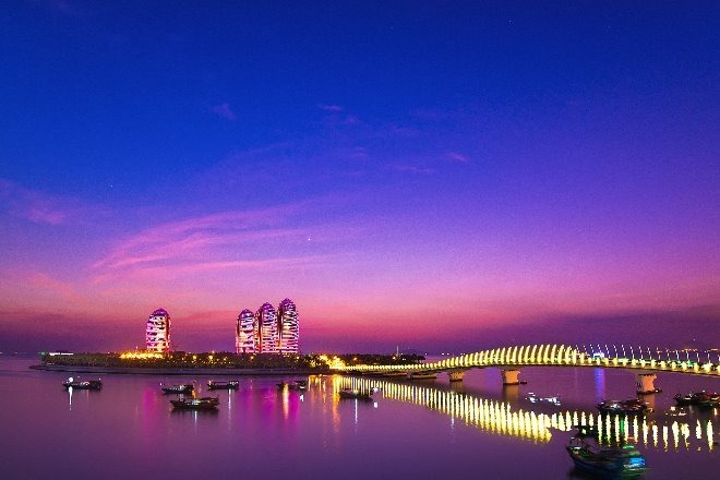 China's free trade port unveils opening-up plan