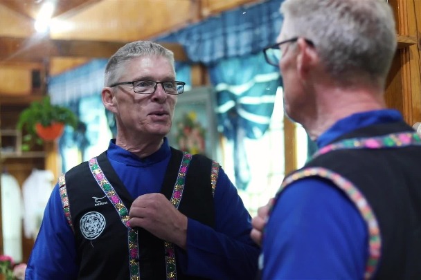 Colorful culture eases stress