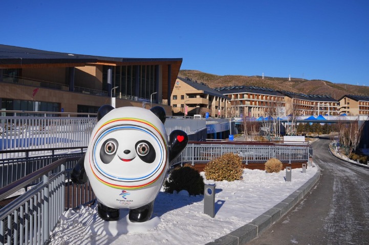 Snow and ice lure holidaymakers