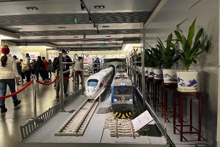 Rail museum displays development track