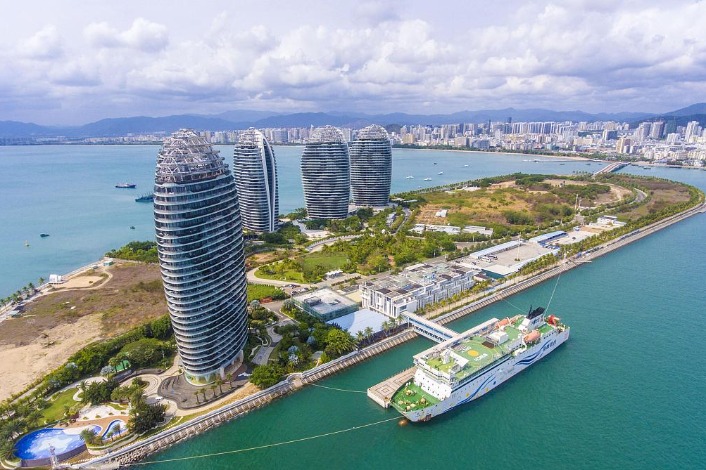 Hainan province grows its trade port in value