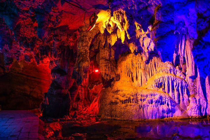 Guizhou karst caves resemble a dreamy world when lighted