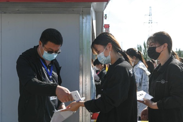 China holds national college entrance exam with tailored COVID-19 countermeasures