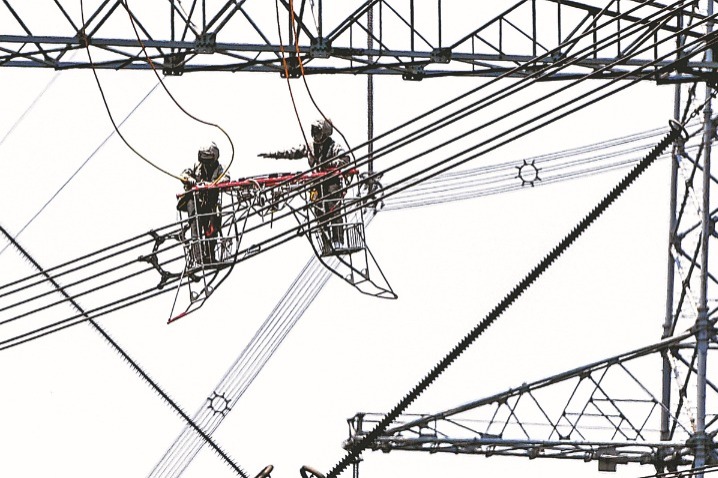 China's fixed-asset investment expands 6.2% in January-May