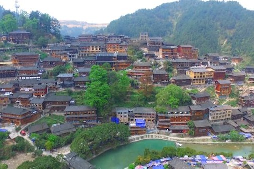 Mountain tourism enriches Guizhou's rural areas