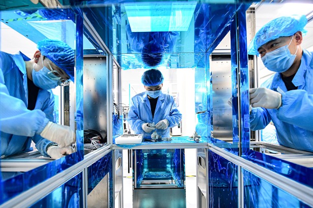 China's manufacturing PMI down in July