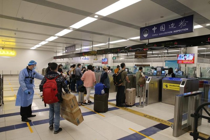 Immigration authorities tighten boarder inspections