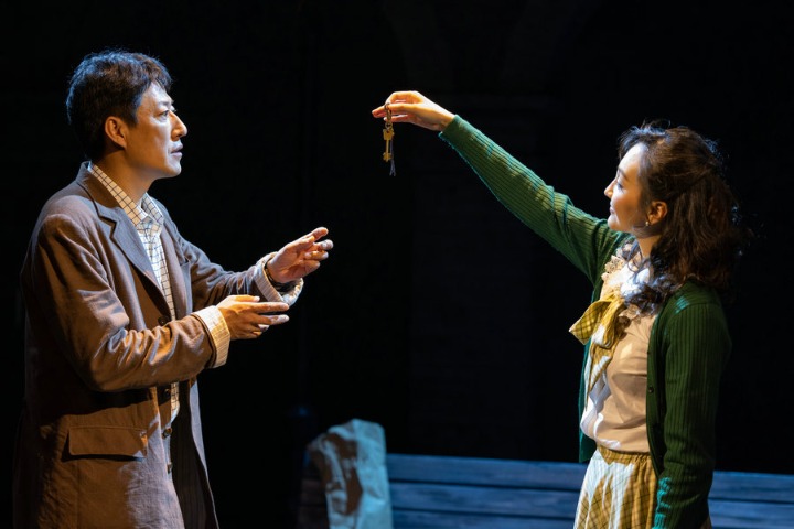 Love, life and lies: A story revolving around 'The Bench'