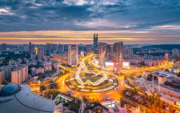 Over half of Optics Valley personnel have studied overseas