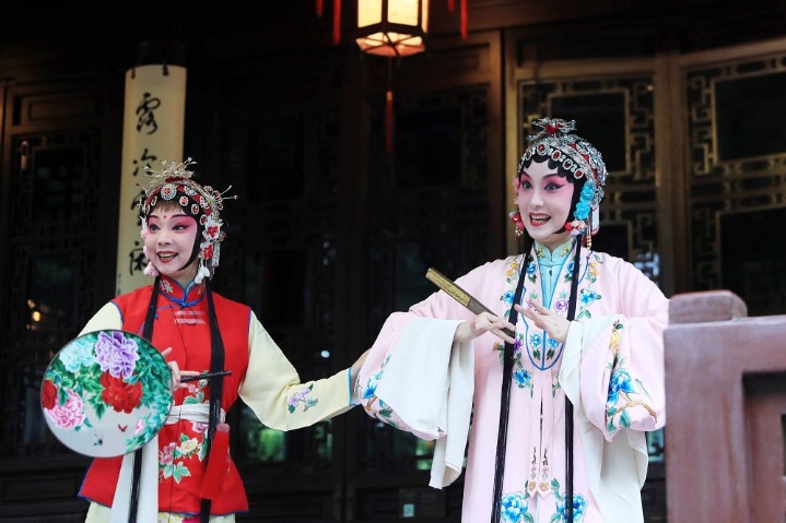 Kunqu Opera adds to glamour of ancient garden