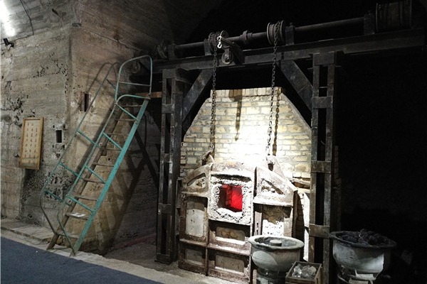 Factory-turned-museum traces China's optics history