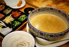 Crossing-the-bridge Noodles (过桥米线)